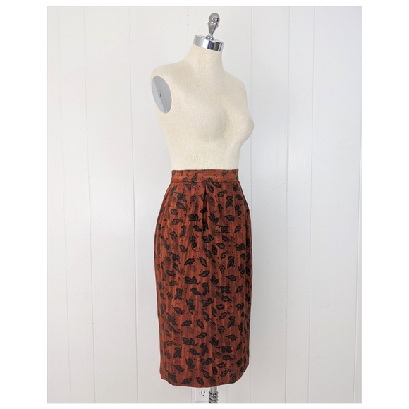 Vintage Dresses & Skirts - vintage 90's 100% silk leaf print skirt